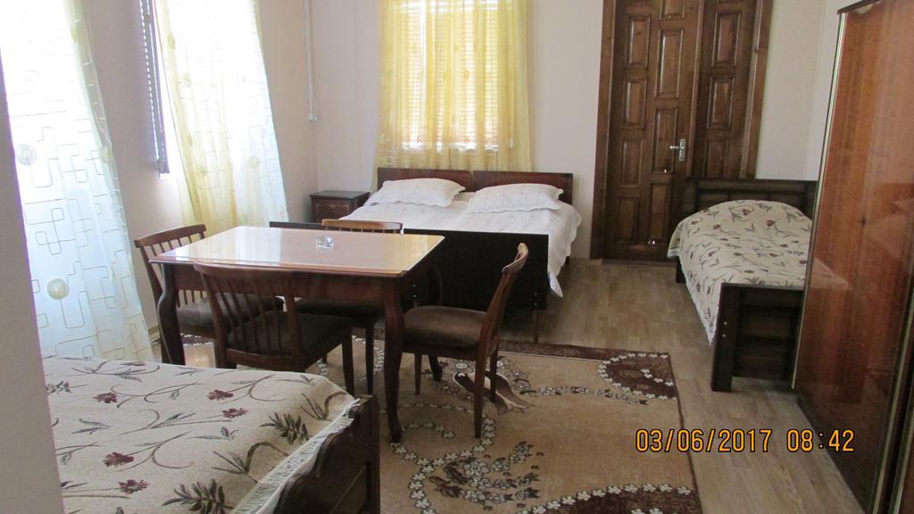 Отель Sunny House Кобулети Экстерьер фото