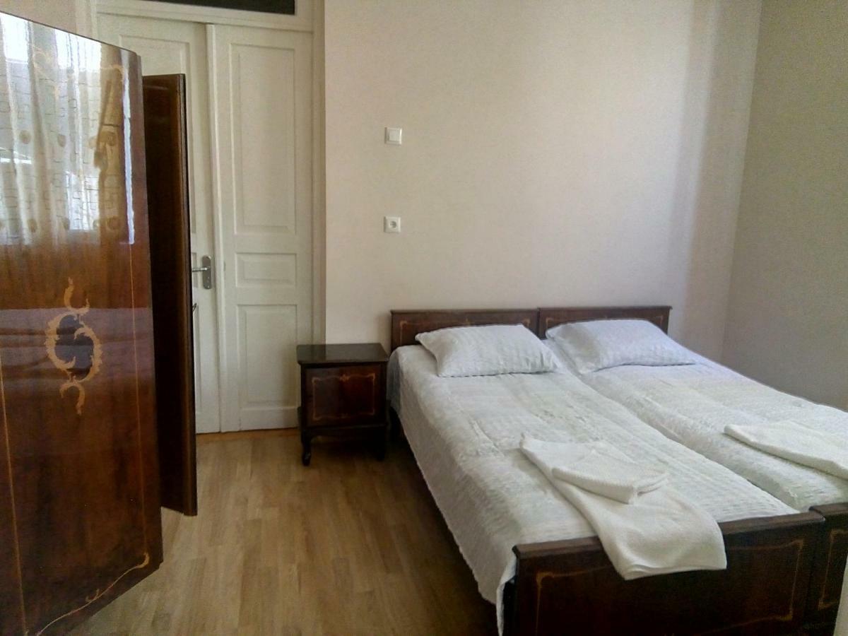 Отель Sunny House Кобулети Экстерьер фото
